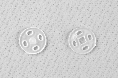 Кнопки пришивные пластиковые 10 мм, блистер 24шт, цв.-прозрачные - купить в Томске. Цена: 48.41 руб.